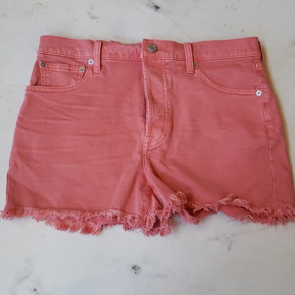 GAP Pants - NWOT Gap denim shorts rosy peach 29R